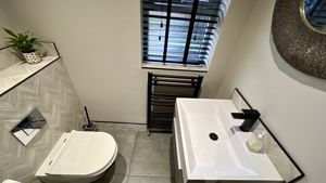 Photo 22- click for photo gallery